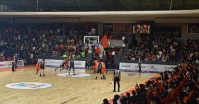 Pelita Jaya 81-75 Hornbills: Rekor 10-0 IBL 2026
